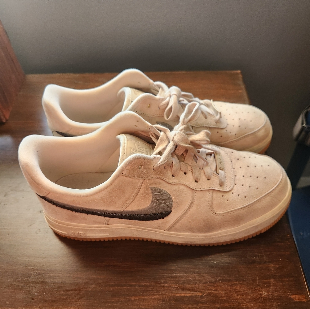 Nike Air Force 1